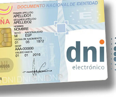 Imagen de un Documento Nacional de Identidad Electrónico (DNI) de España, mostrando sus características de seguridad avanzadas y un diseño moderno.